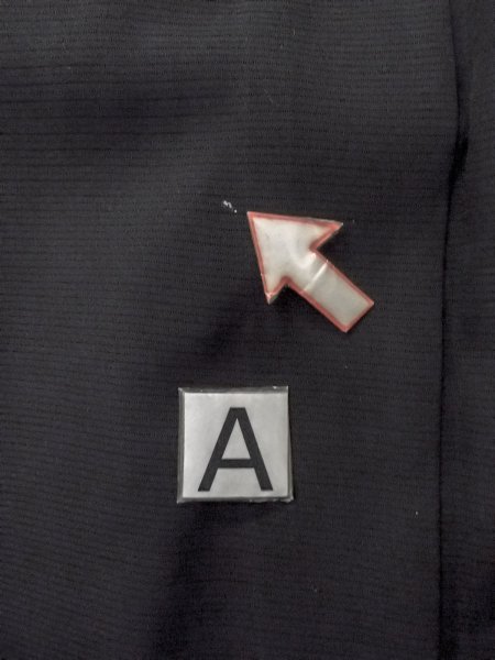 Photo13: N1226D Vintage Japanese kimono   Black MONTSUKI crests for women / Silk.    (Grade B) (13)