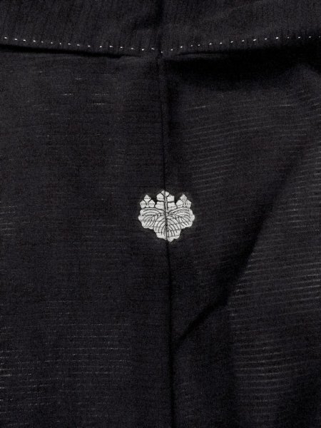 Photo3: Mint N1226K Vintage Japanese kimono   Black MONTSUKI crests for women / Silk.    (Grade A) (3)