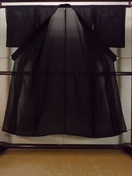 Photo2: N1226N Vintage Japanese kimono   Black MONTSUKI crests for women / Silk.    (Grade D) (2)