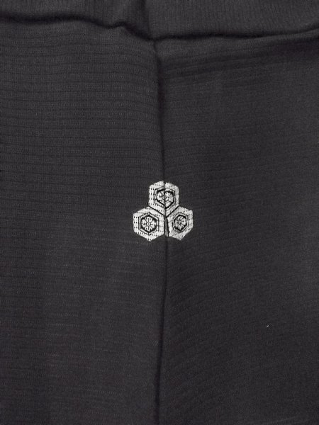 Photo3: Mint N1226Q Vintage Japanese kimono   Black MONTSUKI crests for women / Silk.    (Grade A) (3)