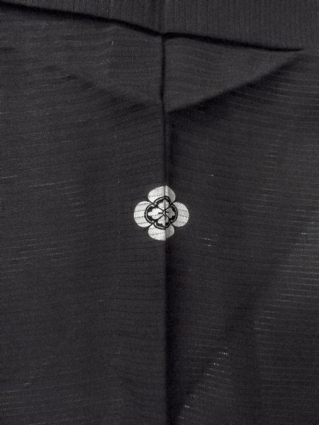 Photo3: N1226R Vintage Japanese kimono   Black MONTSUKI crests for women / Silk.    (Grade B) (3)