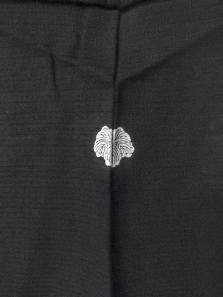 Photo3: N1226T Vintage Japanese kimono   Black MONTSUKI crests for women / Silk.    (Grade B) (3)