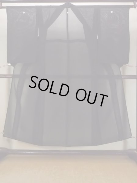 Photo1: N1226U Vintage Japanese kimono   Black MONTSUKI crests for women / Silk.    (Grade B) (1)