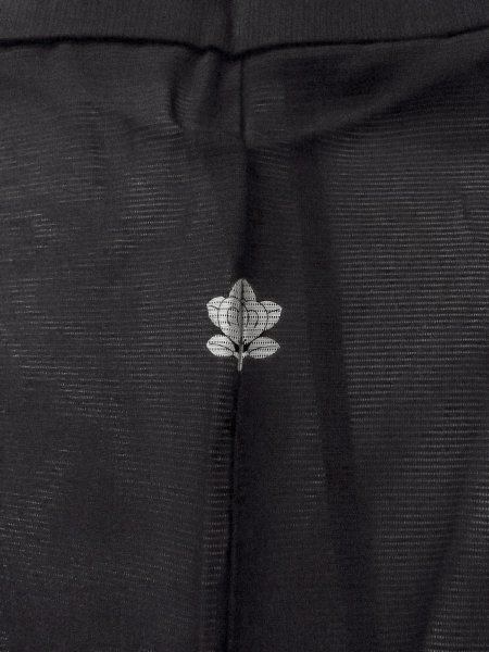 Photo4: N1226V Vintage Japanese kimono   Black MONTSUKI crests for women / Silk.    (Grade B) (4)