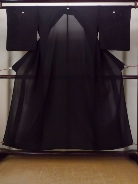 Photo1: Mint N1227A Vintage Japanese kimono   Black MONTSUKI crests for women / Silk.    (Grade A) (1)