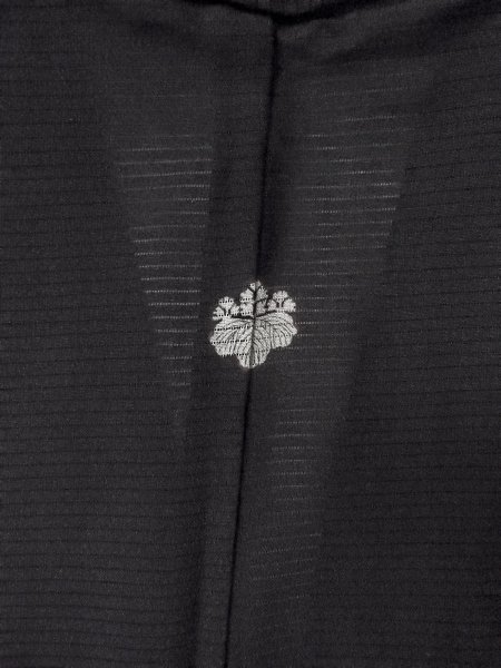 Photo3: Mint N1227A Vintage Japanese kimono   Black MONTSUKI crests for women / Silk.    (Grade A) (3)