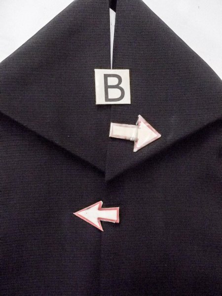 Photo12: N1227C Vintage Japanese kimono   Black MONTSUKI crests for women / Silk.    (Grade B) (12)