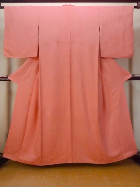 Photo1: O0117F Vintage Japanese kimono Shiny Pale Orange IROMUJI plain colored for women / Silk.  Curved lines basic woven pattern  (Grade B) (1)