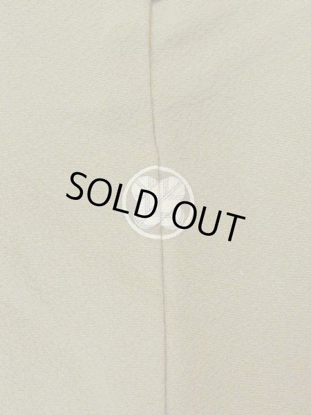 Photo3: O0117G Vintage Japanese kimono  Grayish Green IROMUJI plain colored for women / Silk.    (Grade C) (3)