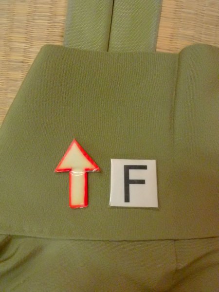 Photo20: O0117G Vintage Japanese kimono  Grayish Green IROMUJI plain colored for women / Silk.    (Grade C) (20)