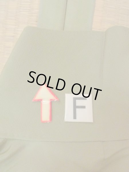 Photo20: O0117G Vintage Japanese kimono  Grayish Green IROMUJI plain colored for women / Silk.    (Grade C) (20)