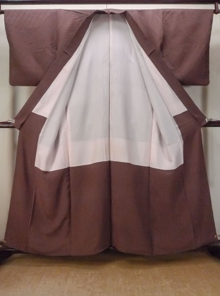 Photo2: O0117H Vintage Japanese kimono   Brown IROMUJI plain colored for women / Silk.    (Grade B) (2)