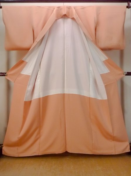 Photo2: O0117I Vintage Japanese kimono   Golden Yellow IROMUJI plain colored for women / Silk.  Based woven pattern: Dapple pattern  (Grade C) (2)