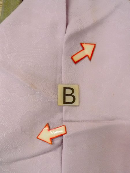 Photo16: O0117K Vintage Japanese kimono  Pale Wisteria IROMUJI plain colored for women / Silk.    (Grade C) (16)