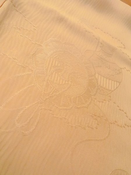 Photo8: O0117M Vintage Japanese kimono Light  Orange IROMUJI plain colored for women / Silk.  Based woven pattern: Mirror  (Grade B) (8)