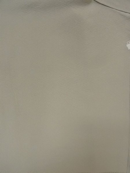 Photo4: O0117Q Vintage Japanese kimono  Light Gray IROMUJI plain colored for women / Silk.    (Grade B) (4)