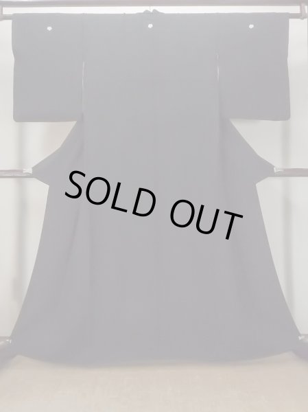 Photo1: Mint O0117X Vintage Japanese kimono   Black MONTSUKI crests for women / Silk.    (Grade A) (1)