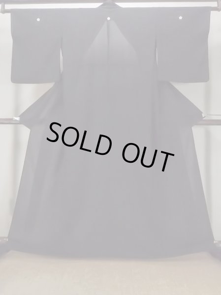 Photo1: O0118C Vintage Japanese kimono   Black MONTSUKI crests for women / Silk.    (Grade B) (1)