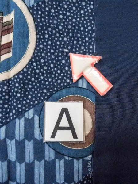 Photo14: O0124E Vintage Japanese kimono   Indigo Blue Men's Juban for men / Wool. Dot, Allow feathers pattern  (Grade B) (14)