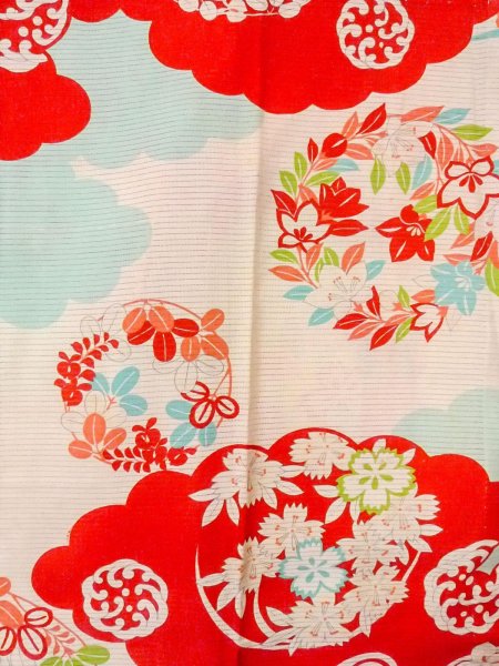 Photo4: O0124I Antique Japanese kimono   Ivory JUBAN undergarment for women / Silk. Flower circle, Unlined, pink pattern  (Grade D) (4)