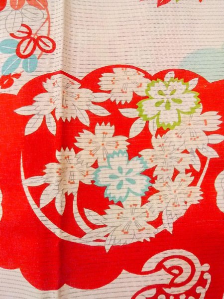 Photo5: O0124I Antique Japanese kimono   Ivory JUBAN undergarment for women / Silk. Flower circle, Unlined, pink pattern  (Grade D) (5)