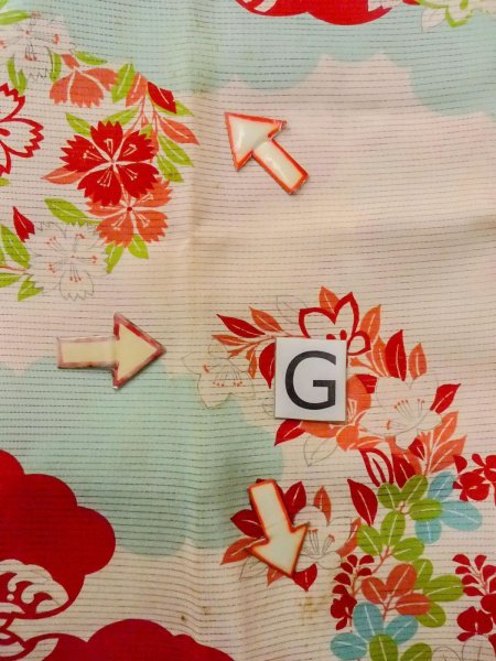 Photo20: O0124I Antique Japanese kimono   Ivory JUBAN undergarment for women / Silk. Flower circle, Unlined, pink pattern  (Grade D) (20)