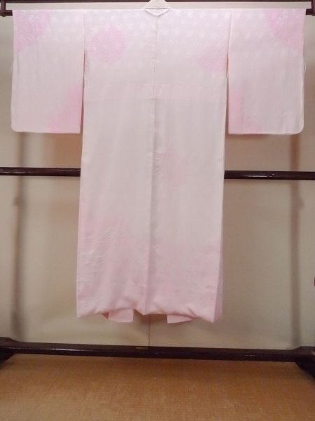 Photo2: O0124L Vintage Japanese kimono  Pale Pink JUBAN undergarment for women / Silk. Flower,   (Grade B) (2)
