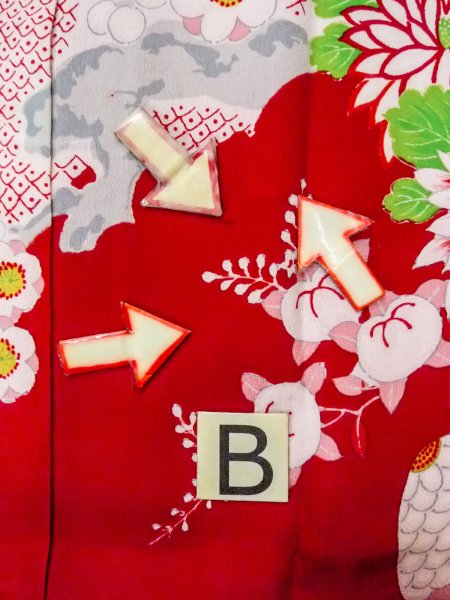 Photo15: O0124O Antique Japanese kimono   Red JUBAN undergarment for women / Silk. Peony,   (Grade C) (15)