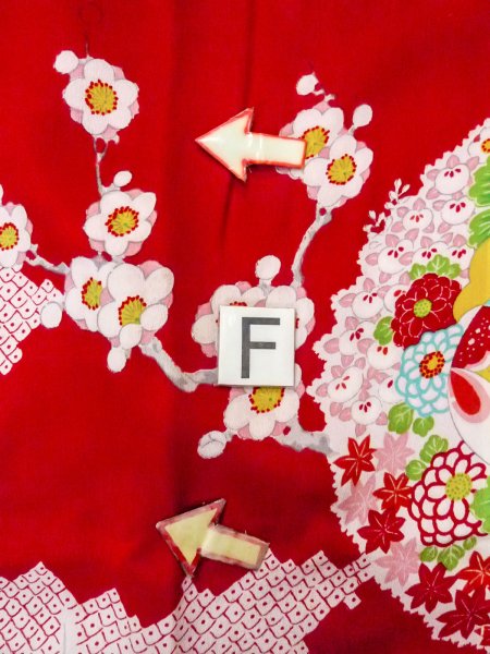 Photo19: O0124O Antique Japanese kimono   Red JUBAN undergarment for women / Silk. Peony,   (Grade C) (19)