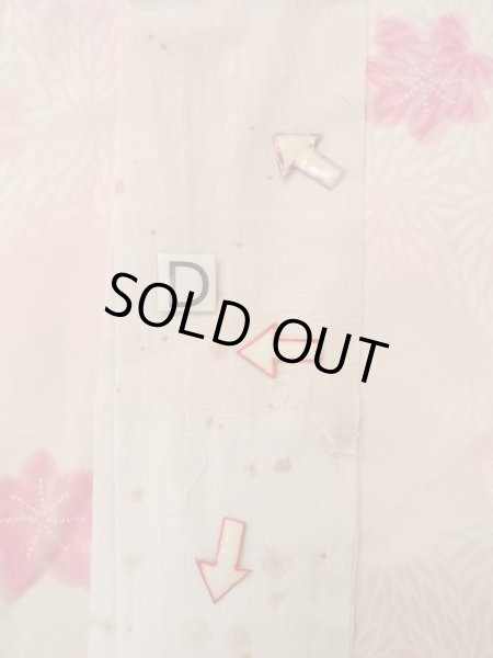 Photo17: O0124P Vintage Japanese kimono  Pale Pink JUBAN undergarment for women / Silk. Chrysanthemum,   (Grade C) (17)
