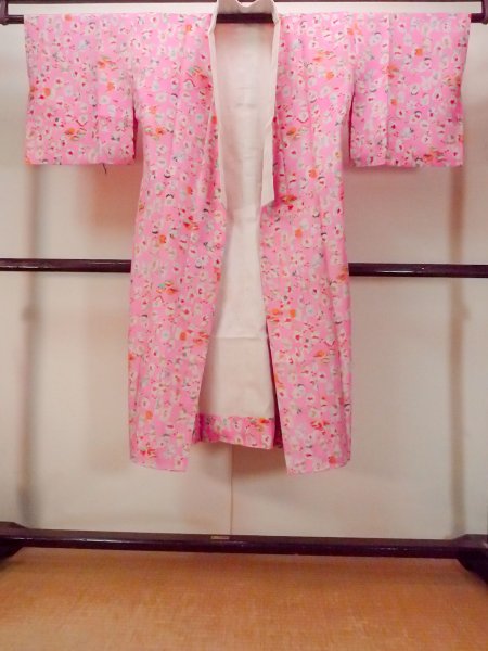 Photo1: O0124R Vintage Japanese kimono  Light Pink JUBAN undergarment for women / Silk. People   (Grade C) (1)