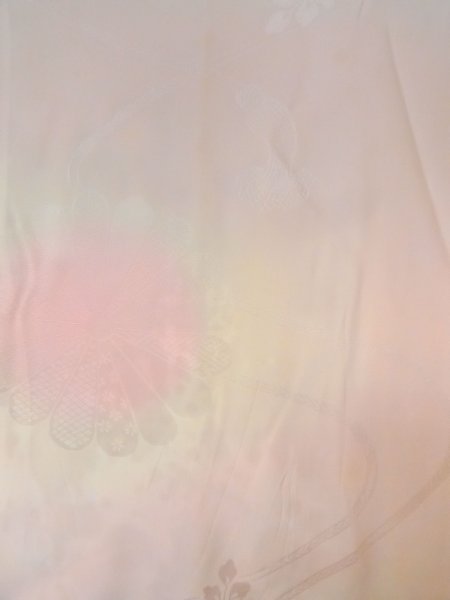 Photo4: O0124U Vintage Japanese kimono  Pale Pink JUBAN undergarment for women / Silk. Flower,   (Grade D) (4)