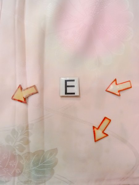 Photo16: O0124U Vintage Japanese kimono  Pale Pink JUBAN undergarment for women / Silk. Flower,   (Grade D) (16)