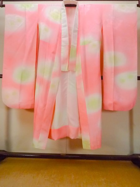 Photo1: O0124Z Vintage Japanese kimono  Light Coral JUBAN undergarment for women / Silk. Flower,   (Grade C) (1)
