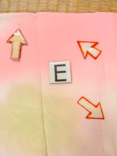 Photo18: O0124Z Vintage Japanese kimono  Light Coral JUBAN undergarment for women / Silk. Flower,   (Grade C) (18)