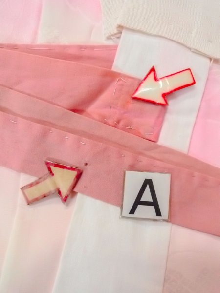 Photo14: O0125B Vintage Japanese kimono  Pale Pink JUBAN undergarment for women / Silk. Chrysanthemum,   (Grade B) (14)