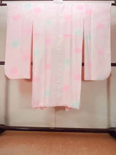 Photo2: O0125D Vintage Japanese kimono  Pale Pink JUBAN undergarment for women / Silk. Chrysanthemum,   (Grade B) (2)