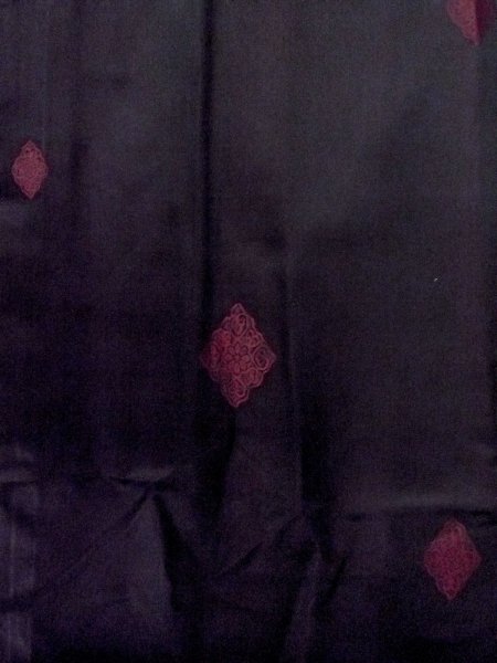 Photo4: O0131A Vintage Japanese kimono   Black MICHIYUKI outer coat for women / Silk. Chrysanthemum,   (Grade B) (4)