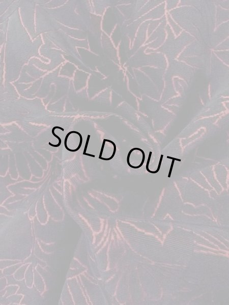 Photo11: Mint O0131D Vintage Japanese kimono   Black MICHIYUKI outer coat for women / Cotton. Chrysanthemum, Material: velvet  (Grade A) (11)