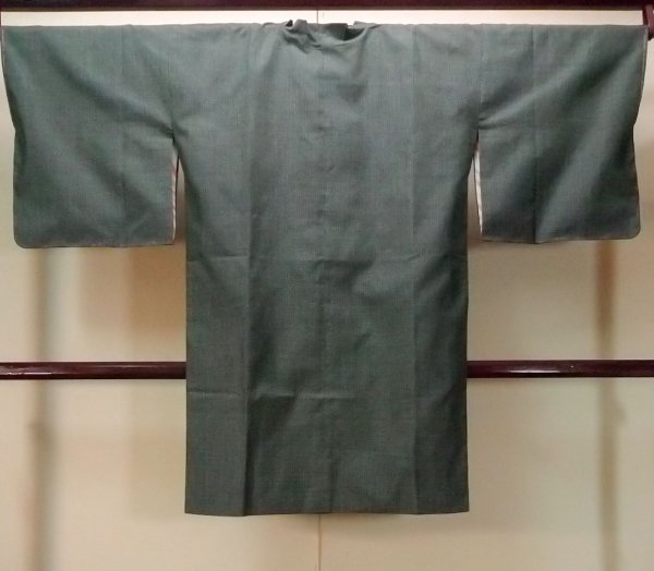 Photo2: Mint O0131E Vintage Japanese kimono  Grayish Green MICHIYUKI outer coat for women / Silk. Dot,   (Grade A) (2)
