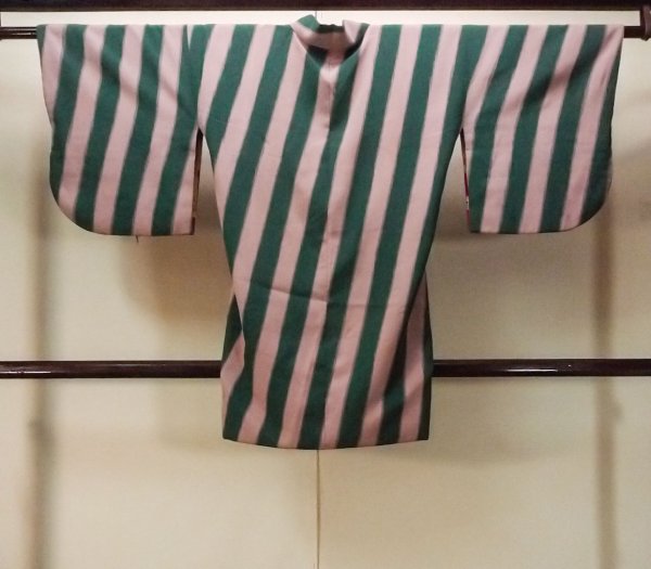Photo2: O0131H Vintage Japanese kimono Pale Grayish Pink DOCHUGI outer coat for women / Silk. Stripes   (Grade D) (2)