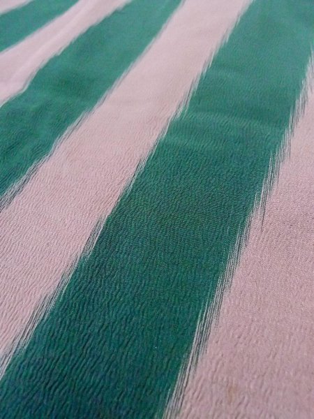 Photo8: O0131H Vintage Japanese kimono Pale Grayish Pink DOCHUGI outer coat for women / Silk. Stripes   (Grade D) (8)