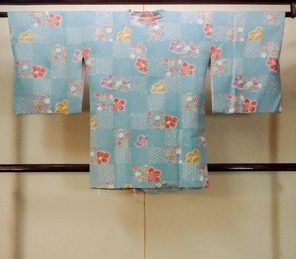 Photo2: Mint O0131I Vintage Japanese kimono   Light Blue MICHIYUKI outer coat for women / Silk. Flower,   (Grade A) (2)