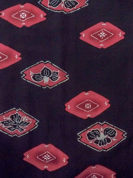 Photo4: O0131O Vintage Japanese kimono   Black MICHIYUKI outer coat for women / Silk. Flower,   (Grade B) (4)