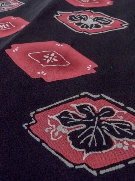 Photo8: O0131O Vintage Japanese kimono   Black MICHIYUKI outer coat for women / Silk. Flower,   (Grade B) (8)