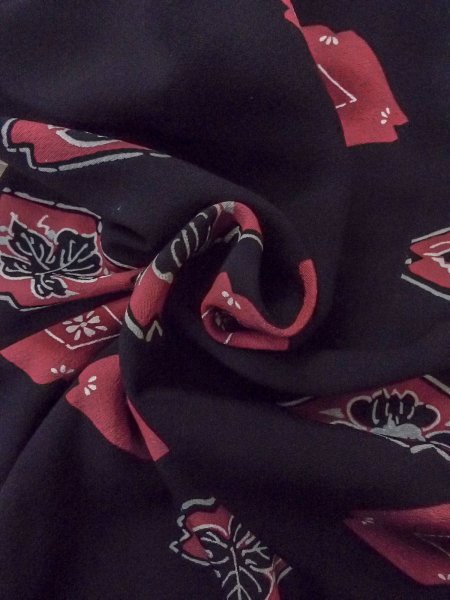 Photo12: O0131O Vintage Japanese kimono   Black MICHIYUKI outer coat for women / Silk. Flower,   (Grade B) (12)