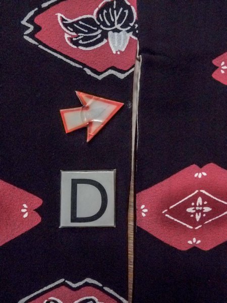 Photo17: O0131O Vintage Japanese kimono   Black MICHIYUKI outer coat for women / Silk. Flower,   (Grade B) (17)