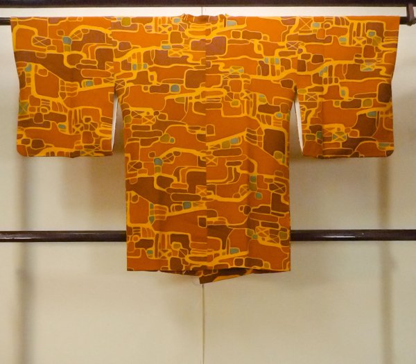 Photo2: O0131Y Vintage Japanese kimono  Light Orange MICHIYUKI outer coat for women / Silk. Abstract pattern   (Grade B) (2)
