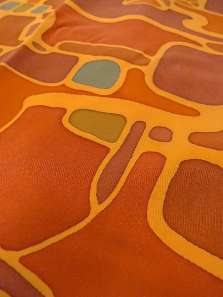 Photo8: O0131Y Vintage Japanese kimono  Light Orange MICHIYUKI outer coat for women / Silk. Abstract pattern   (Grade B) (8)