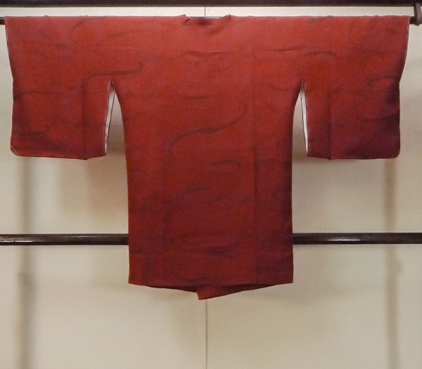 Photo2: Mint O0201A Vintage Japanese kimono  Dark Red MICHIYUKI outer coat for women / Silk. Abstract pattern   (Grade A) (2)
